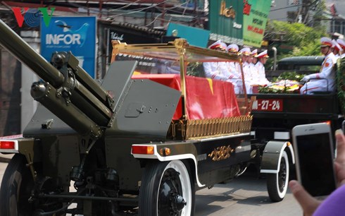 Toàn cảnh lễ truy điệu và an táng nguyên Tổng Bí thư Đỗ Mười