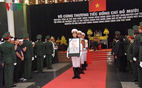 Toàn cảnh lễ truy điệu và an táng nguyên Tổng Bí thư Đỗ Mười