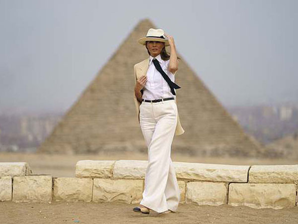 Đệ nhất phu nhân Mỹ bất ngờ mở lời về thế giới ảo của ông Trump