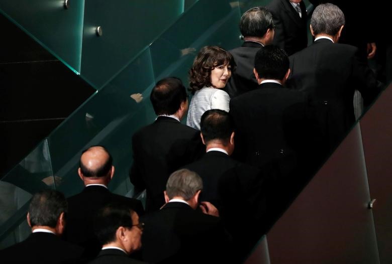 Ảnh ấn tượng trong tuần: Động đất sóng thần kép ở Indonesia và chuyến thăm Châu Phi của bà Melania Trump