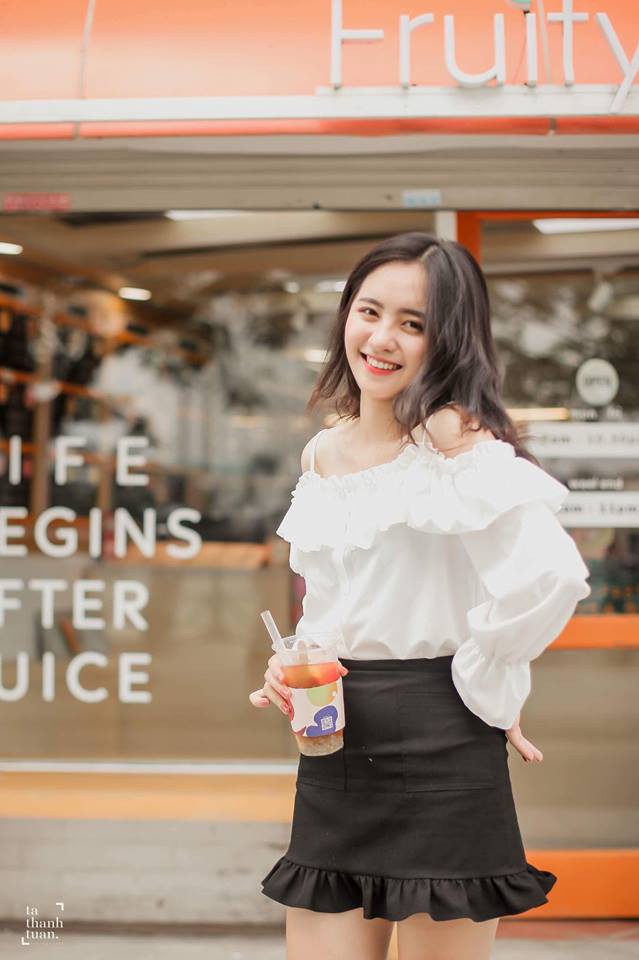 Ảnh thẻ cũng không hại được cô bạn sinh năm 2000 này, hot girl thế hệ mới là đây?