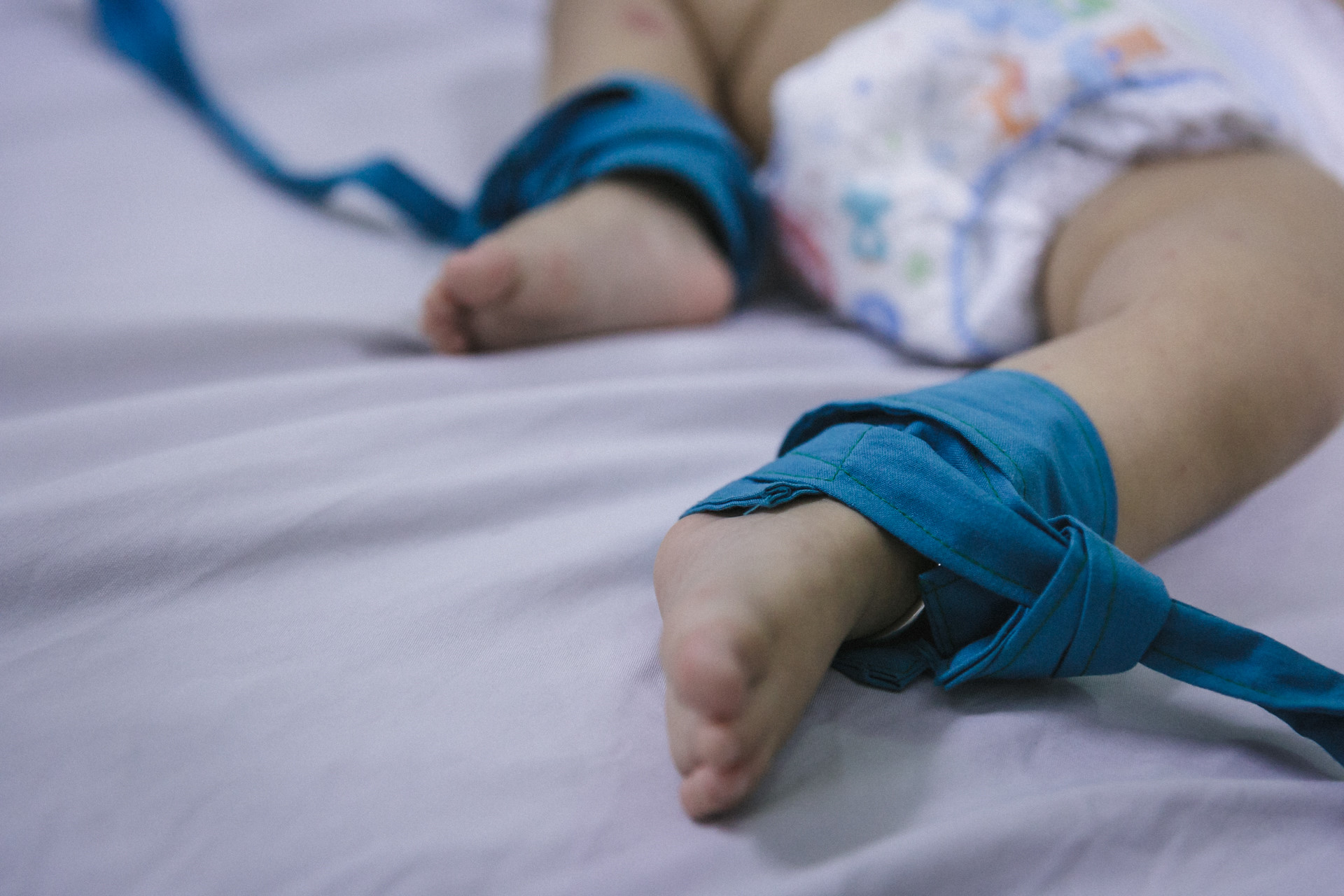 Bệnh viện nhi đồng ở Sài Gòn vỡ trận vì dịch chồng dịch