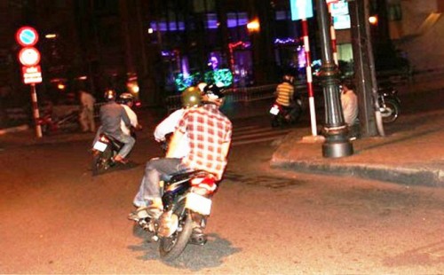 Nam thanh niên bị côn đồ truy sát phải cưa chân hé lộ tin nhắn rùng rợn