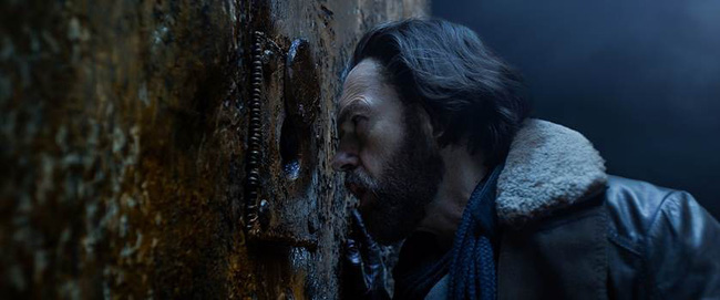 Mãn nhãn với những màn chiến đấu kịch liệt trong bom tấn hoành tráng nhất của Universal - Cỗ máy tử thần