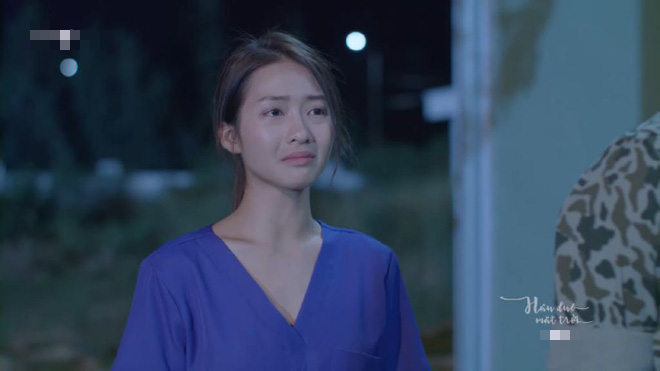 Hậu duệ mặt trời tập 9-10: Duy Kiên cãi cấp trên bị bắt giam, Hoài Phương xót xa mang mì tôm đến cứu đói Hậu duệ mặt trời tập 9-10: Duy Kiên cãi cấp trên bị bắt giam, Hoài Phương xót xa mang mì tôm đến cứu đói