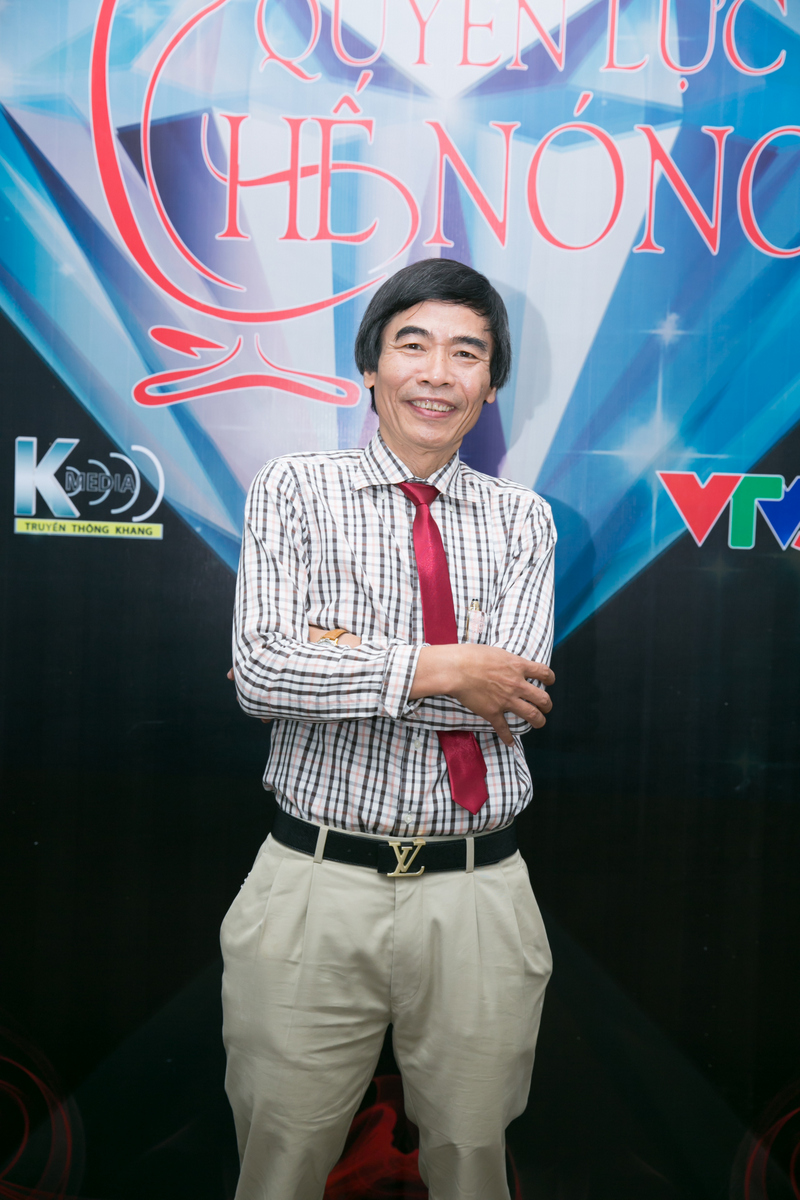 Tiến sĩ Lê Thẩm Dương ngồi ghế nóng cùng đạo diễn Lê Hoàng, Trương Ngọc Ánh