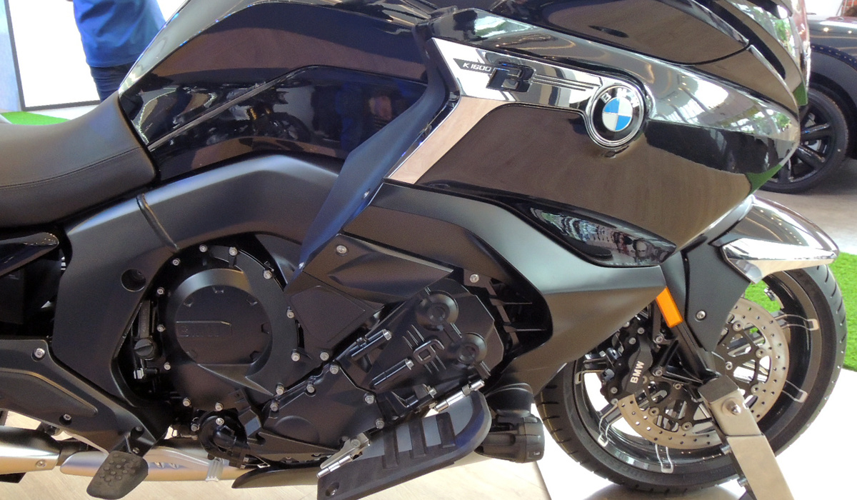 BMW K1600B - pháo đài hai bánh giá gần 1,3 tỷ đồng BMW K1600B - pháo đài hai bánh giá gần 1,3 tỷ đồng