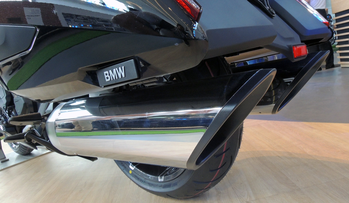BMW K1600B - pháo đài hai bánh giá gần 1,3 tỷ đồng BMW K1600B - pháo đài hai bánh giá gần 1,3 tỷ đồng
