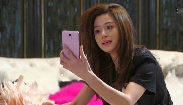 Mẹ chồng tương lai cao ngạo đưa ra bản quy tắc làm dâu trái khoáy, cô gái liền đáp lại bằng tâm thư mẹ chồng cần biết Mẹ chồng tương lai cao ngạo đưa ra bản quy tắc làm dâu trái khoáy, cô gái liền đáp lại bằng tâm thư mẹ chồng cần biết