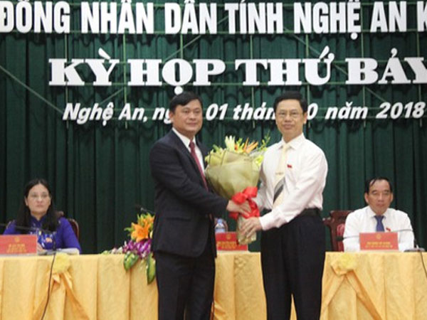 Thủ tướng phê chuẩn tân Chủ tịch tỉnh Nghệ An 42 tuổi