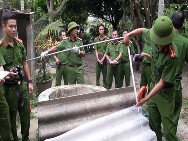 Nghi án mẹ ném con nhỏ xuống giếng rồ hô hoán bị bắt cóc