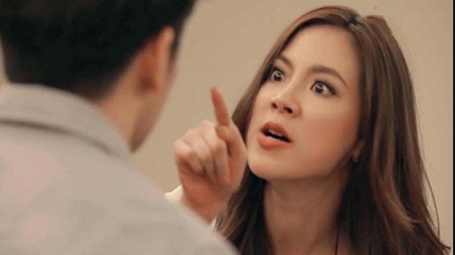 Mở lồng bàn cơm vợ để phần khi đi nhậu về, tôi giật nảy mình khi thấy đầy mảnh vỡ trong bát canh