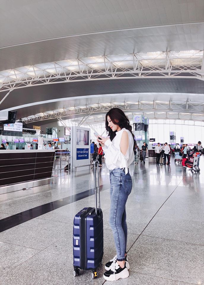 Lộ diện cô em họ tài năng, xinh đẹp của Hoa hậu con nhà giàu Jolie Nguyễn