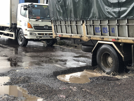 Bộ trưởng Bộ GTVT: Đóng cửa trạm thu phí nếu để đường hư hỏng