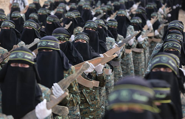 Chiêm ngưỡng vẻ đẹp bí ẩn, mạnh mẽ của các nữ du kích Palestine