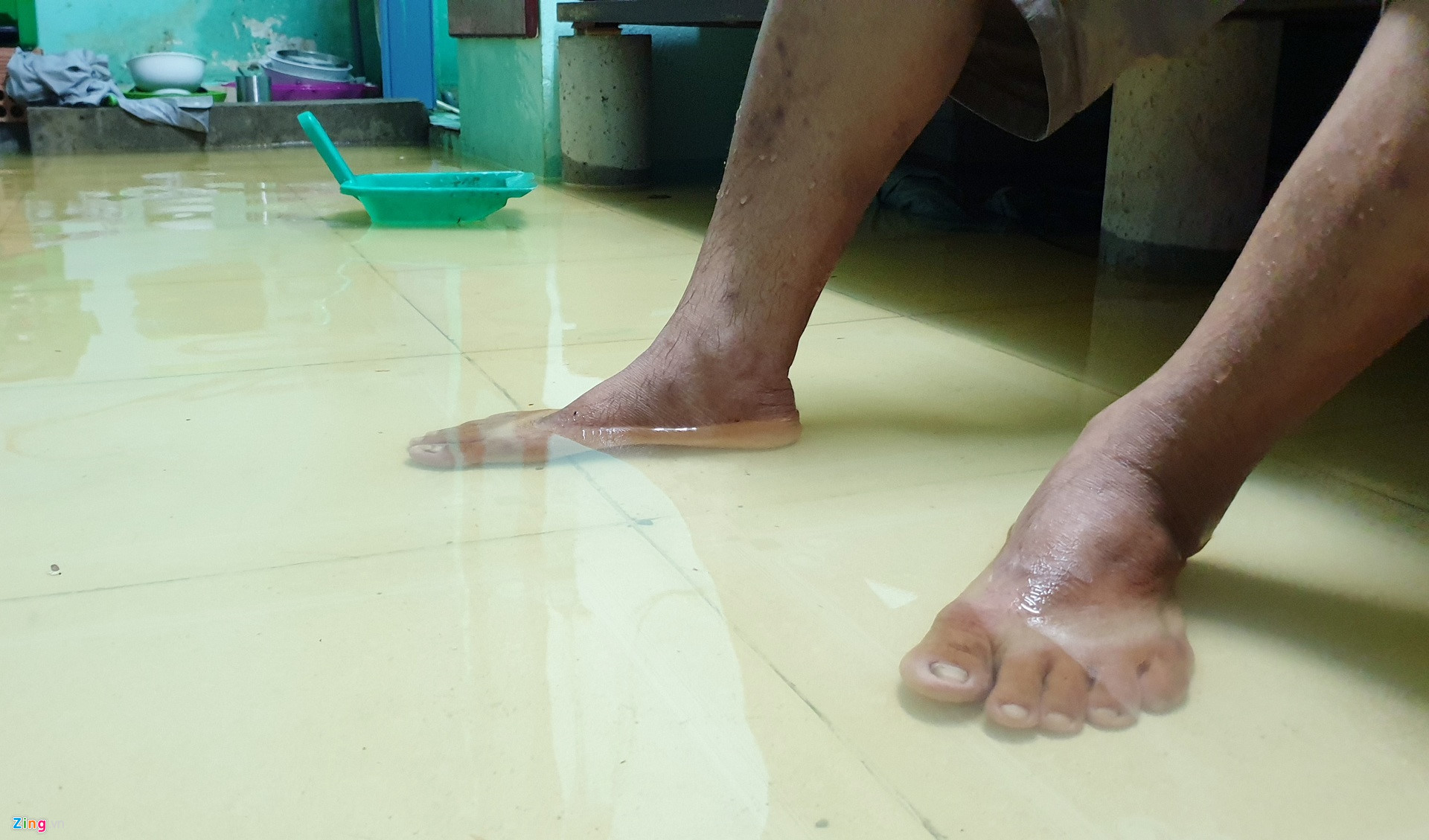 Người Sài Gòn mất ngủ, trắng đêm canh triều cường