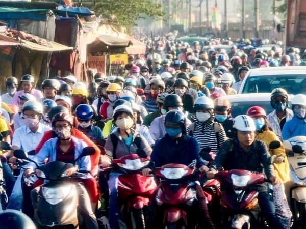 2030 cấm xe máy: Nói thế thôi, thật khó tin