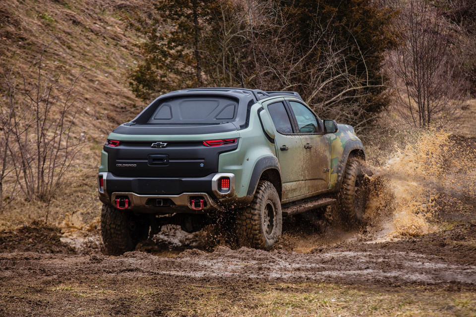 Chevrolet Colorado ZH2 - bán tải chiến xa của quân đội Mỹ