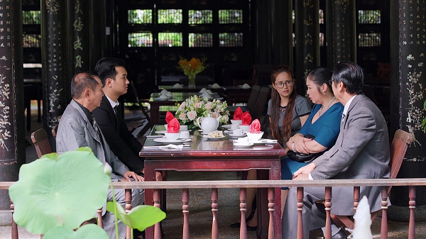 Phim Gạo nếp gạo tẻ tập 67: Mặc cho chồng hết mực chiều chuộng, Hân vẫn lạnh lùng đòi ly thân