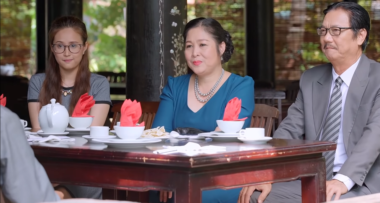 Phim Gạo nếp gạo tẻ tập 67: Mặc cho chồng hết mực chiều chuộng, Hân vẫn lạnh lùng đòi ly thân