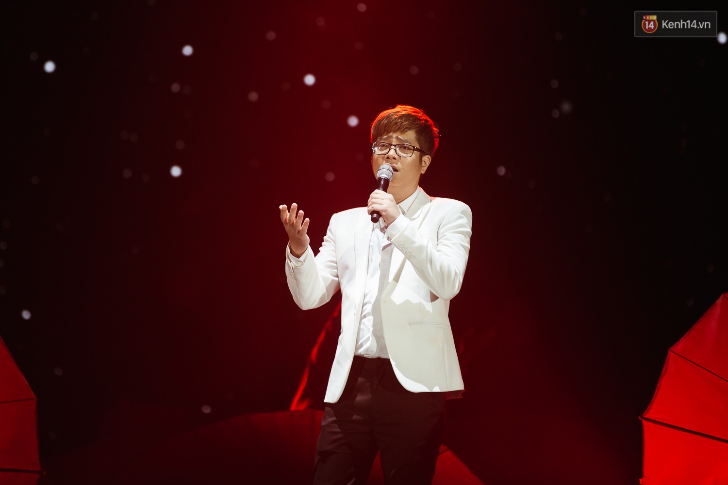 Linh Nga và Hoa hậu Hoàn vũ 2007 Riyo Mori phối hợp điêu luyện trên sân khấu Em Mơ chỉ sau 3 ngày luyện tập