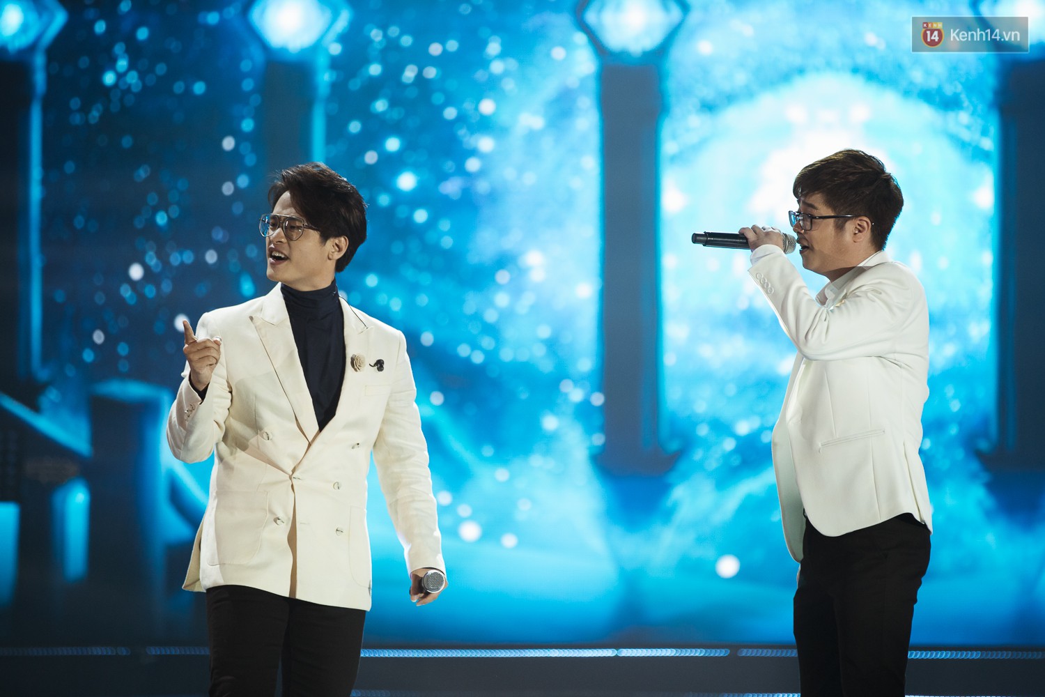 Linh Nga và Hoa hậu Hoàn vũ 2007 Riyo Mori phối hợp điêu luyện trên sân khấu Em Mơ chỉ sau 3 ngày luyện tập