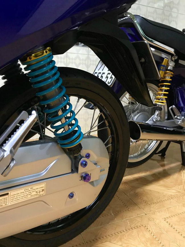 Honda Future biển ngũ quý 8, giá trên 250 triệu đồng