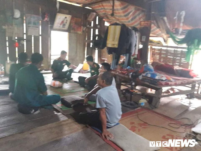 Nam sinh bị trường Sỹ quan Thông tin trả về địa phương được 2 doanh nghiệp nhận đỡ đầu