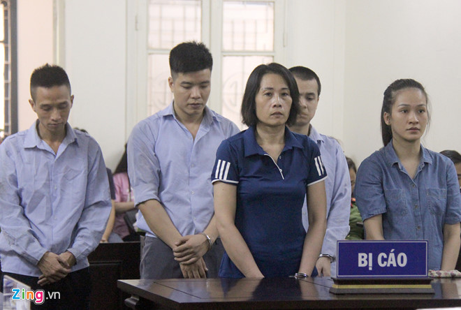 Nam cán bộ công an quận cầm cố ôtô buôn ma túy đá