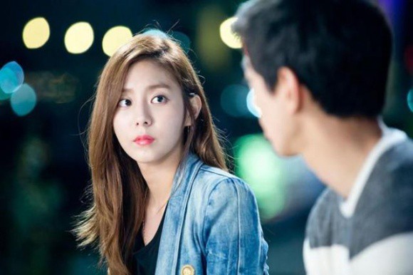 Sau ngày cưới, chồng vào nhà nghỉ cùng bạn thân, tôi vội lao vào đánh ghen, để rồi khi biết sự thật tôi vô cùng hạnh phúc