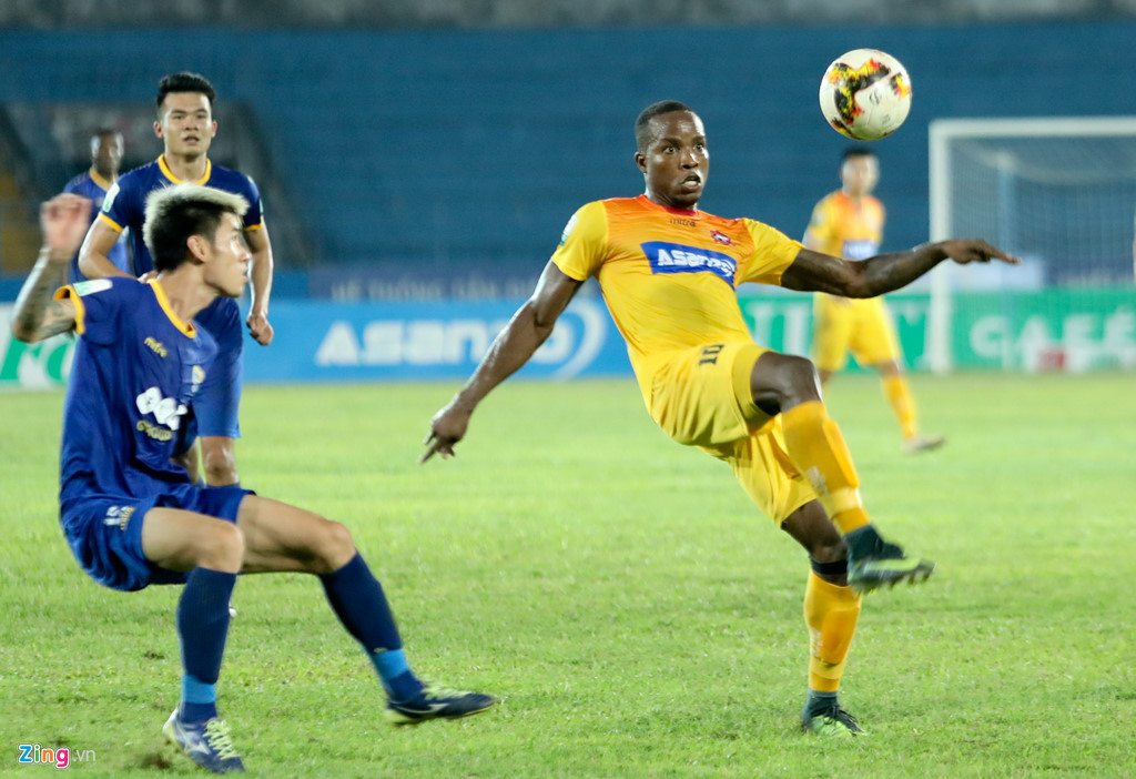 HAGL dọa bỏ giải và những bê bối rung chuyển V.League 2018
