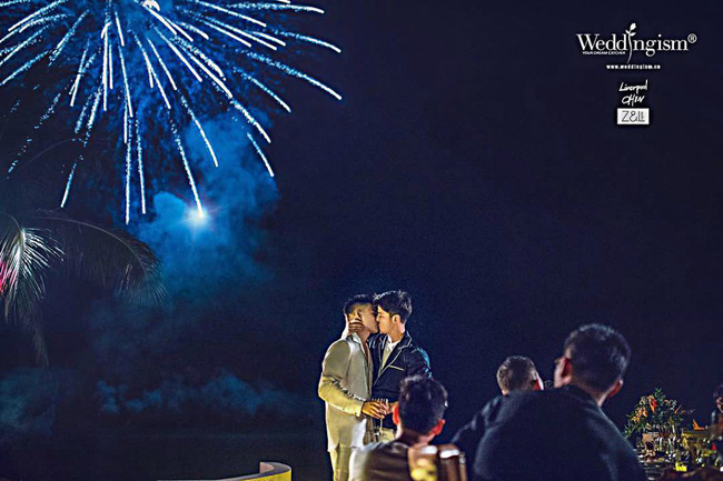 Vượt rào cản, nam doanh nhân sánh đôi cùng chàng trai nghèo trong đám cưới đẹp như cổ tích