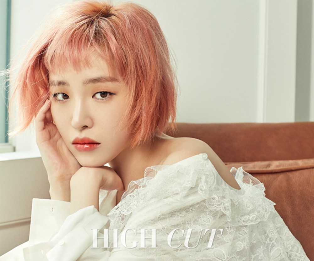 Gain: Đánh mất tình yêu đẹp 3 năm với thái tử Joo Ji Hoon chỉ vì công khai gọi bạn trai là kẻ nghiện ngập trên MXH