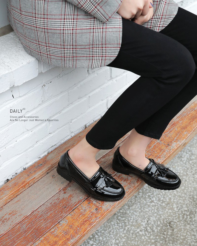 Đây chính là 4 kiểu giày loafer không thể thiếu trong tủ đồ của nàng công sở