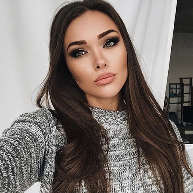 7 tuyệt chiêu trang điểm tưởng khó mà dễ có thể giúp khuôn mặt chị em trở nên thanh thoát, nhỏ gọn ngay tức khắc