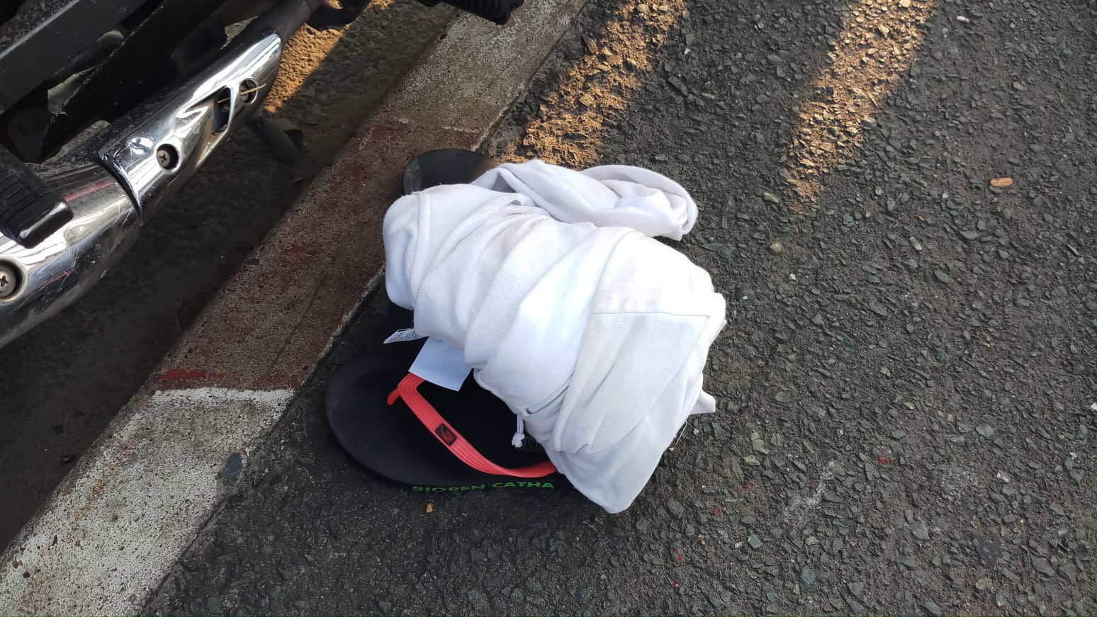 Người phụ nữ thuê xe ôm lên cầu Sài Gòn nhảy sông tự tử