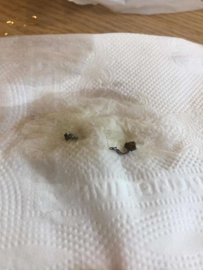 Mút được 3 hơi trà sữa của thương hiệu đình đám, cô gái trẻ té xỉu vì trông thấy con rết nhìn chằm chằm trong cốc