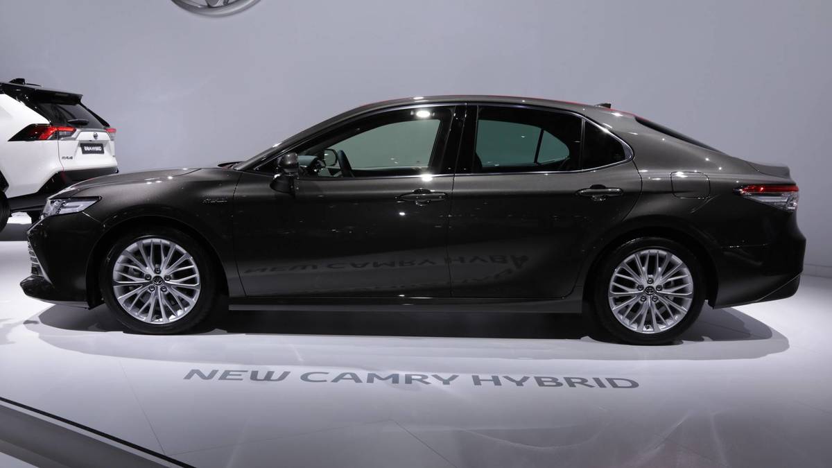 Toyota Camry trở lại châu Âu sau 14 năm vắng bóng