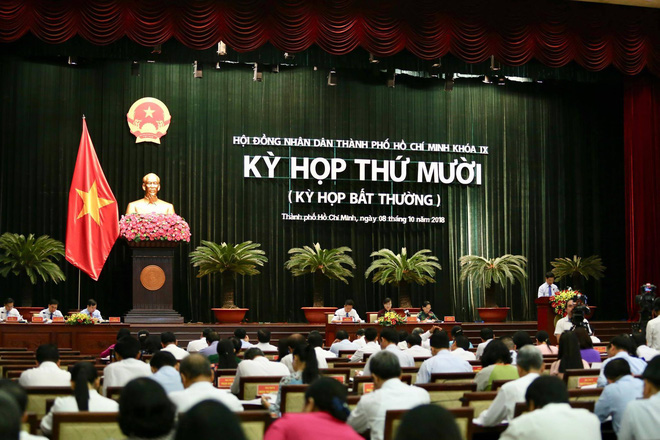 Người dân Thủ Thiêm nói về nhà hát hơn 1.500 tỷ đồng: Sao không xây bệnh viện nhi?