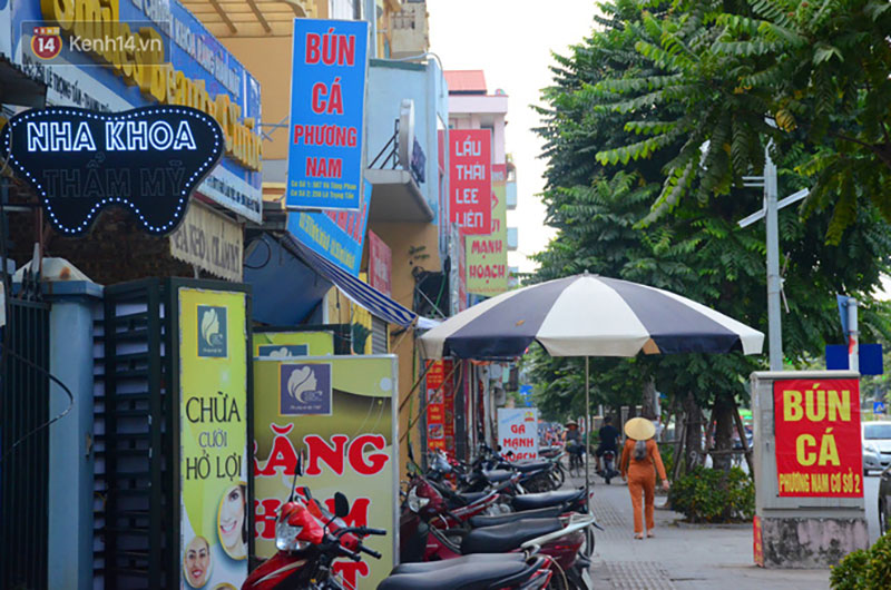 Tuyến phố kiểu mẫu đầu tiên ở Hà Nội thất bại sau 2 năm thử nghiệm đồng phục biển hiệu