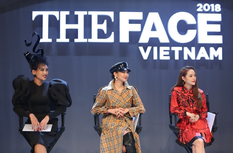 Thanh Hằng lên tiếng về việc ngồi giữa tại The Face: Tôi không chối bỏ vị trí mà tôi xứng đáng có Thanh Hằng lên tiếng về việc ngồi giữa tại The Face: Tôi không chối bỏ vị trí mà tôi xứng đáng có