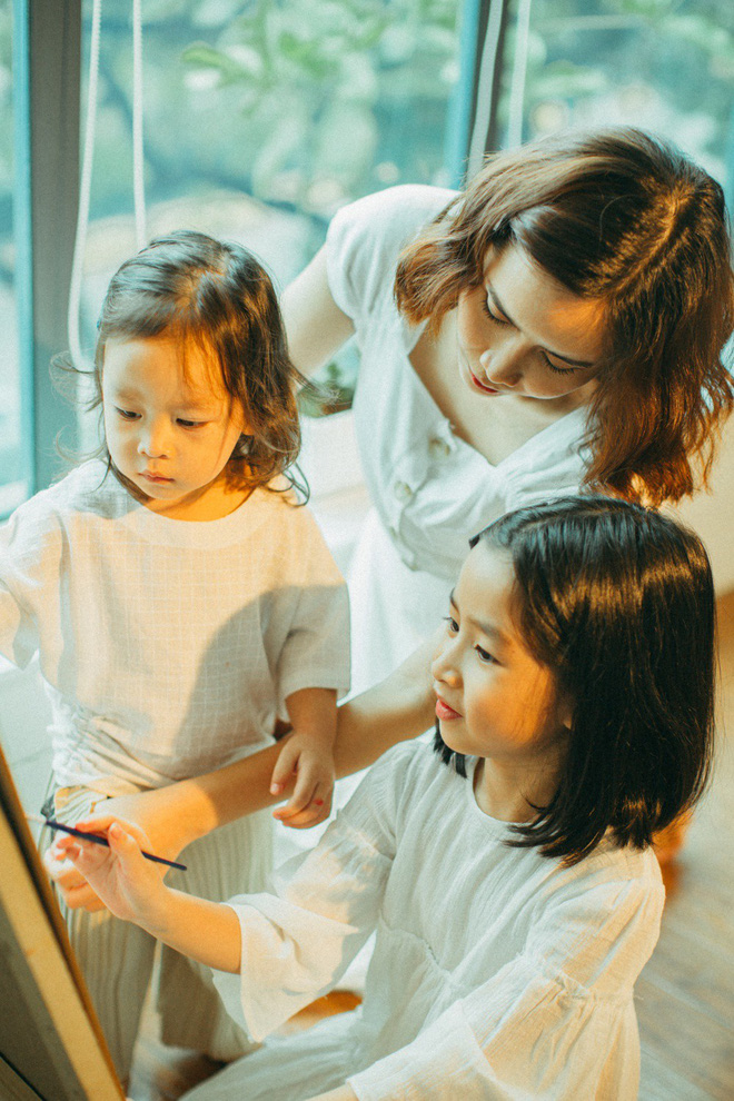 Lưu Hương Giang - Hồ Hoài Anh lần đầu khoe ảnh gia đình hạnh phúc đủ 4 thành viên