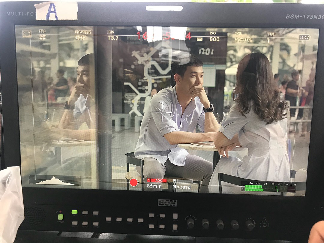 Dân tình cứ mải chê Khả Ngân mà quên rằng style của Song Luân trong Hậu Duệ Mặt Trời cũng ổn ra phết