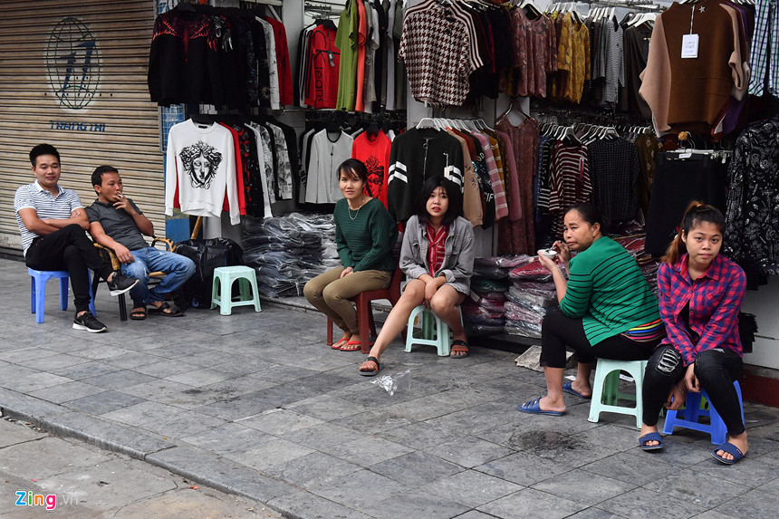 Phố phường Hà Nội lạnh như mùa đông