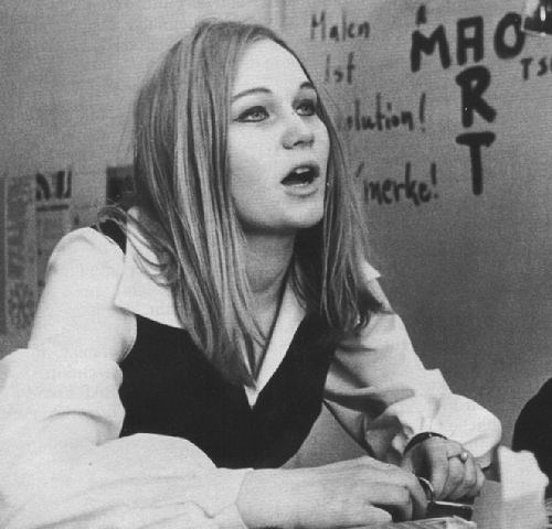 Câu chuyện rùng rợn của những người đàn bà xinh đẹp nhưng chết chóc nhất hành tinh