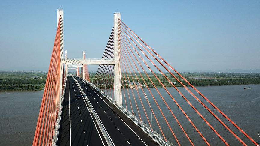 Chiêm ngưỡng cây cầu hơn 7.000 tỷ đồng nối liền Hải Phòng - Quảng Ninh