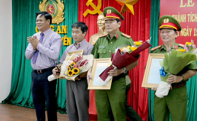 Nhóm cướp tiền, vàng ở Phú Yên định trốn ra nước ngoài