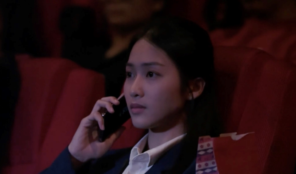 Hậu duệ mặt trời bản Việt: Sạn to như... đá tảng!