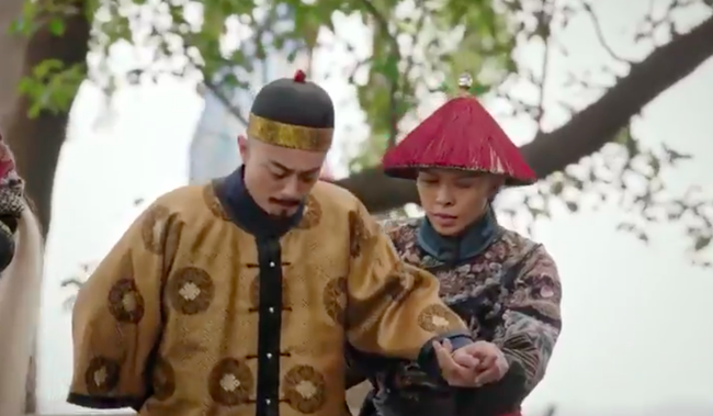 Thị tẩm kỹ nữ đến mức bước đi không nổi, Hoắc Kiến Hoa chính là Càn Long hoang dâm nhất màn ảnh