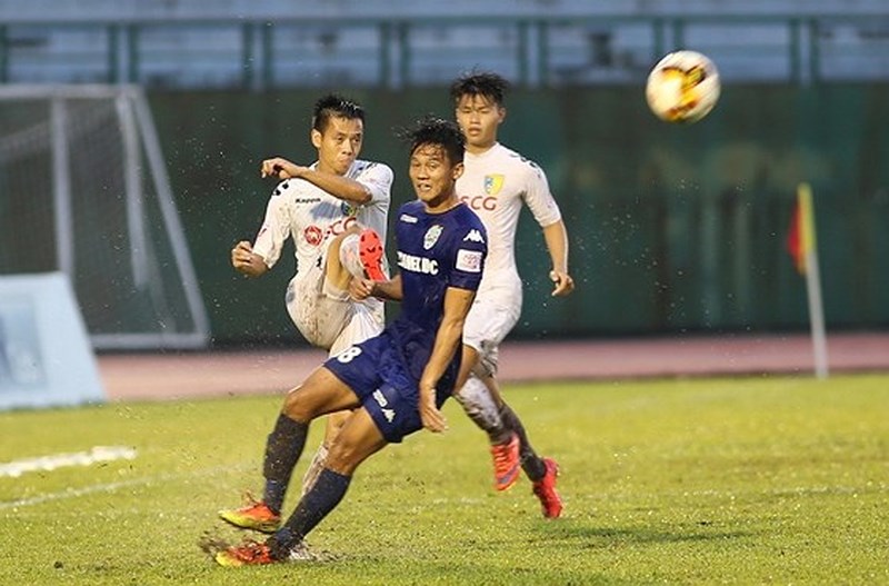 Hòa B. Bình Dương, nhà vô địch V-League tan ‘giấc mơ cú đúp’